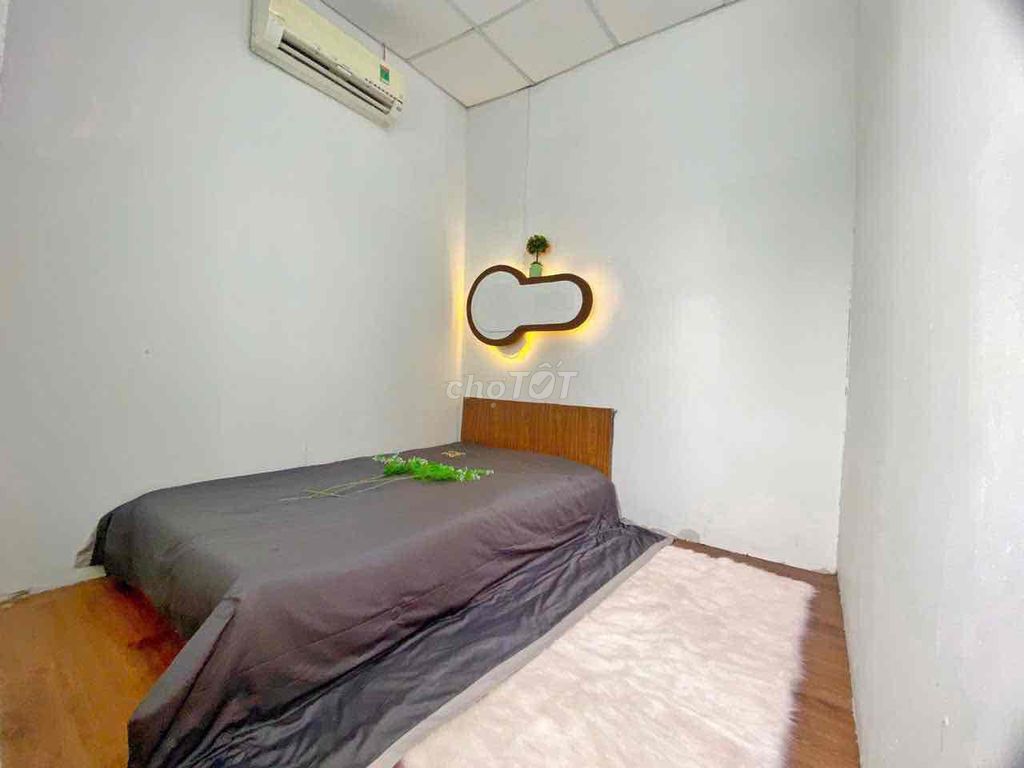 Give him two bedrooms. 55 meters, super open, 5 feet of mud.