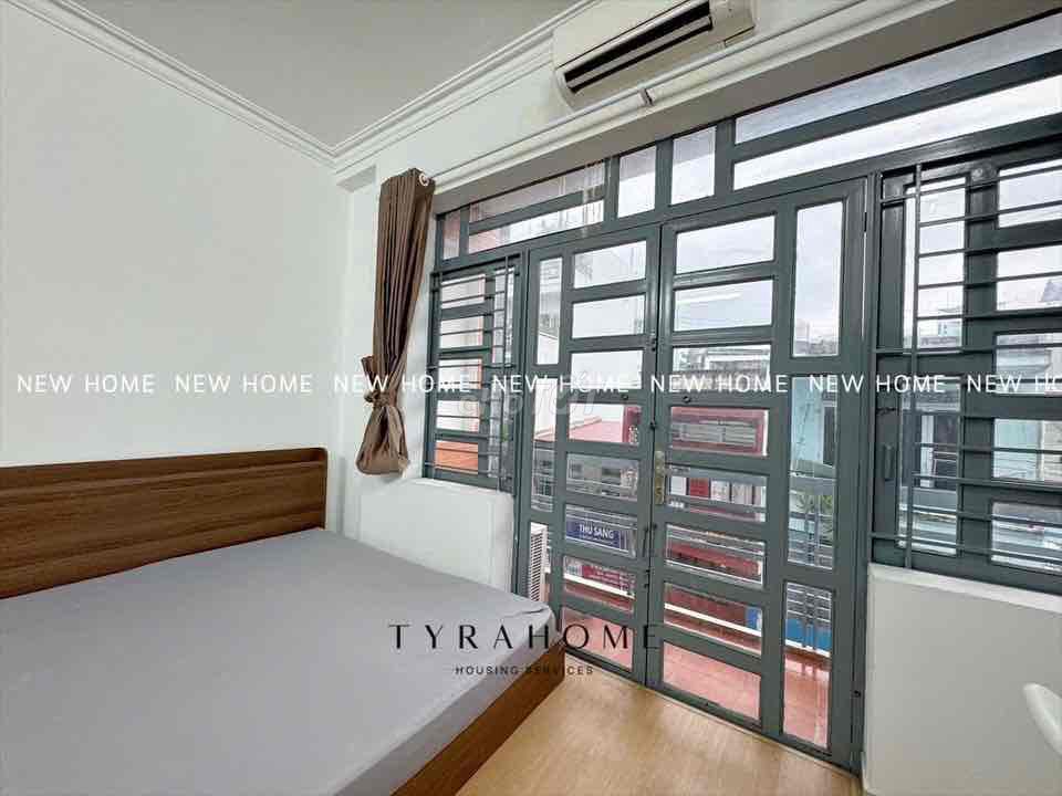 Hot Bancol Big 40 M2 Parks -- elevators right at Phan Xích Long.