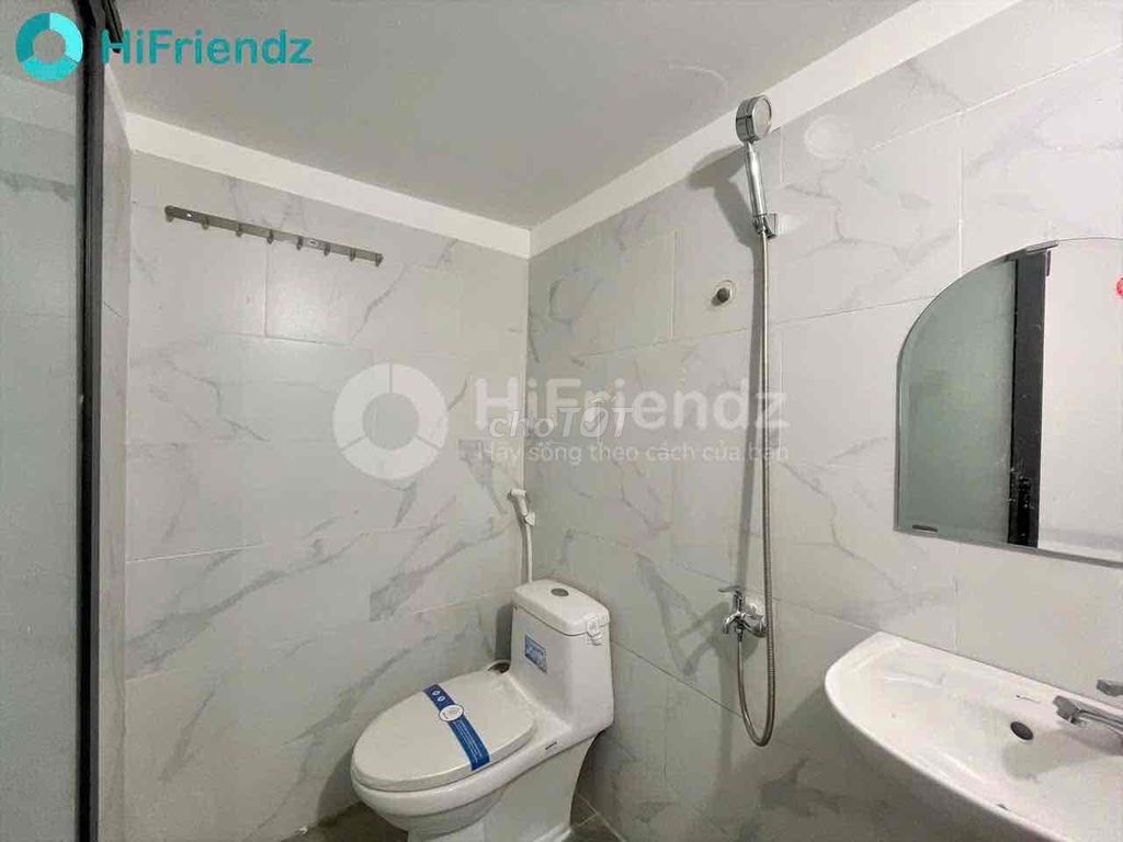 Rent a room with a guard near Nguyễn Văn Linh marketing financials.