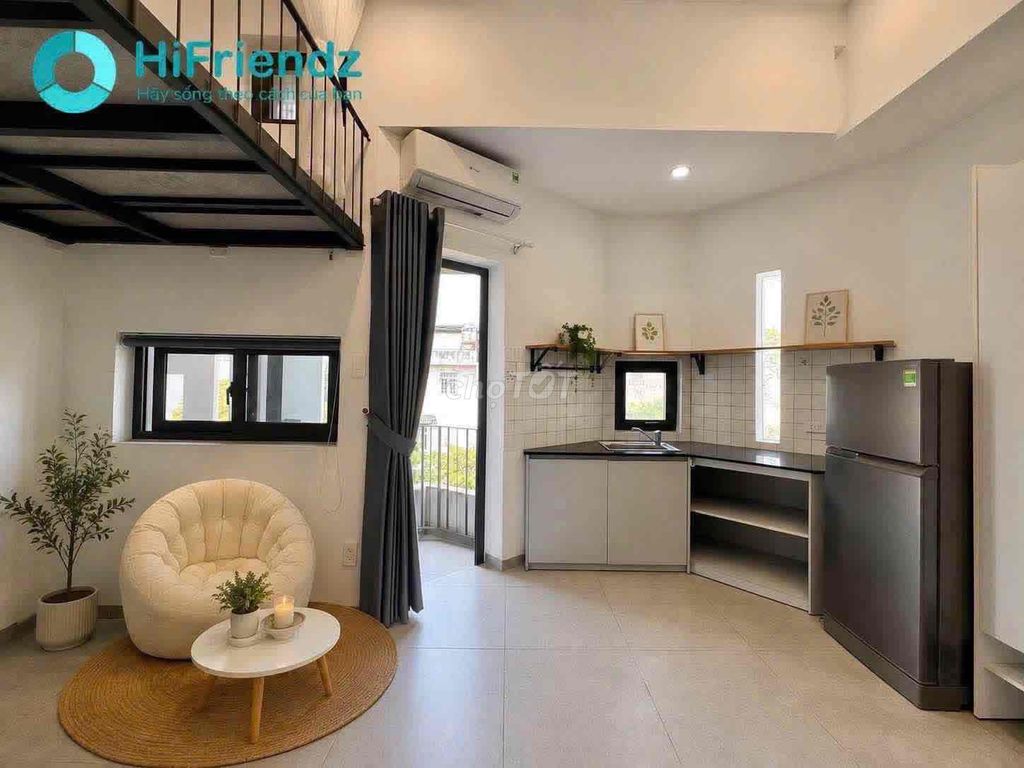 Room with a Bancol Lê Trọng Tấn near huit