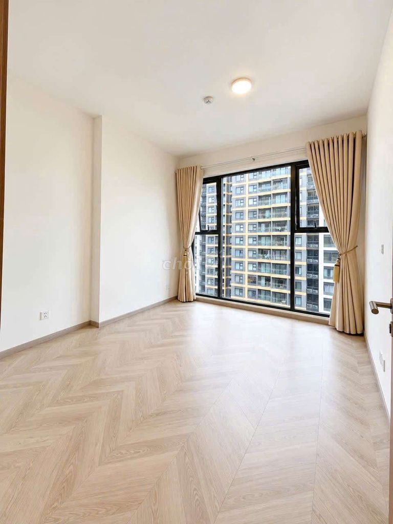 Rent the apartment 2 bedrooms–2 toilets with the blind kitchen.