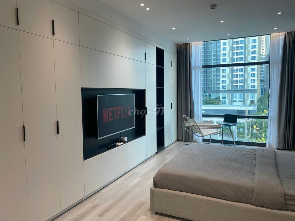House of Advanced 135 Nguyễn Hữu Cảnh, Full Inside,View Landmark 81