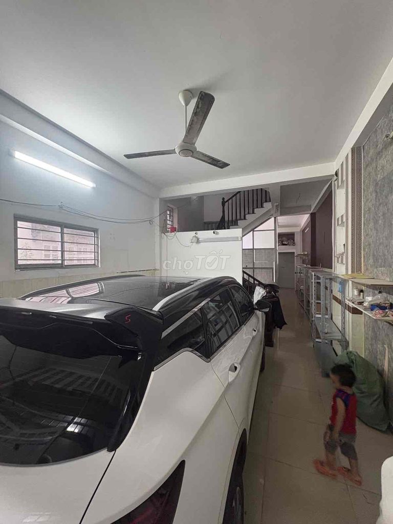 3 floors, 244 Dương Đình Hội, District 9