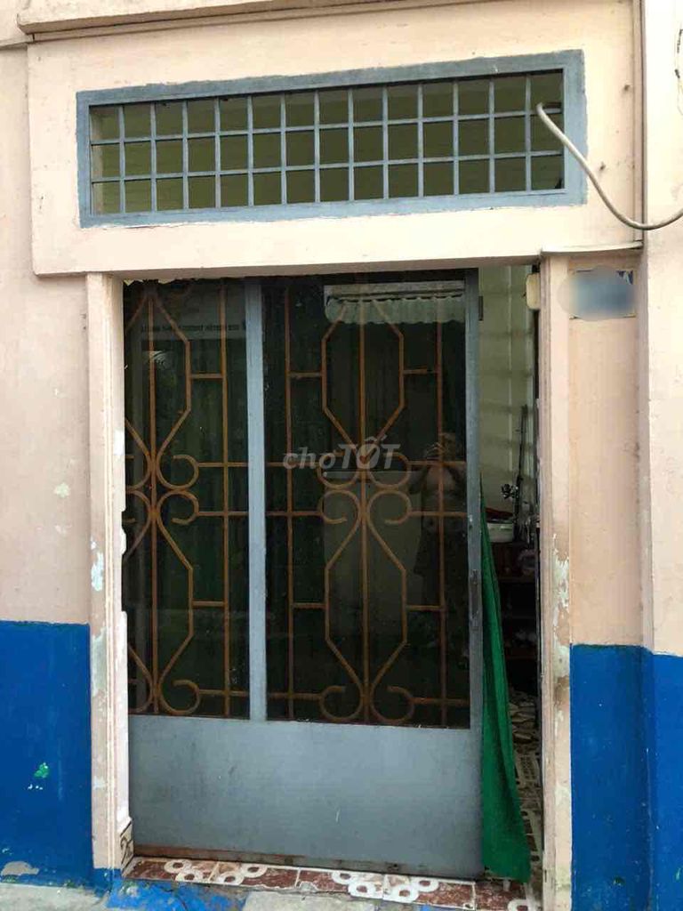 The ground floor is 1120, one bedroom, basic interior. Heng Master, Happy Death