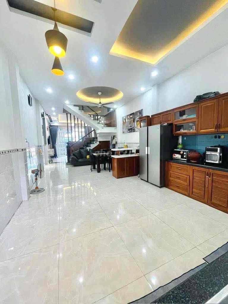 face to face - 620 ql13 alley 4/4 x23 M 5 bedroom 3 car toilets in + vpct