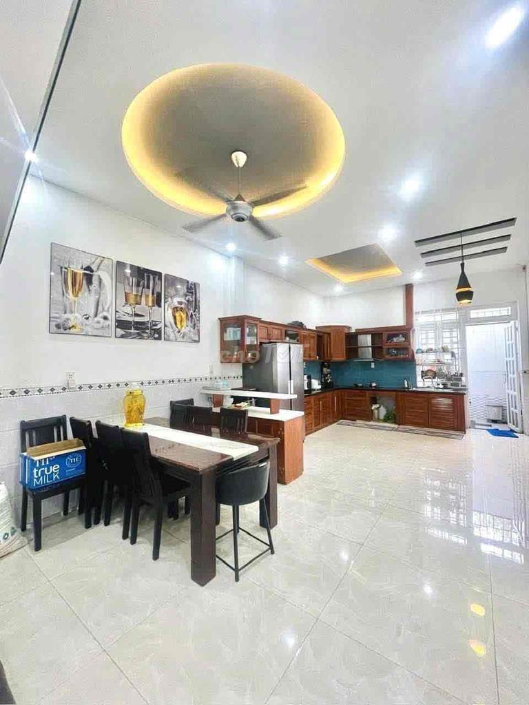 face to face - 620 ql13 alley 4/4 x23 M 5 bedroom 3 car toilets in + vpct