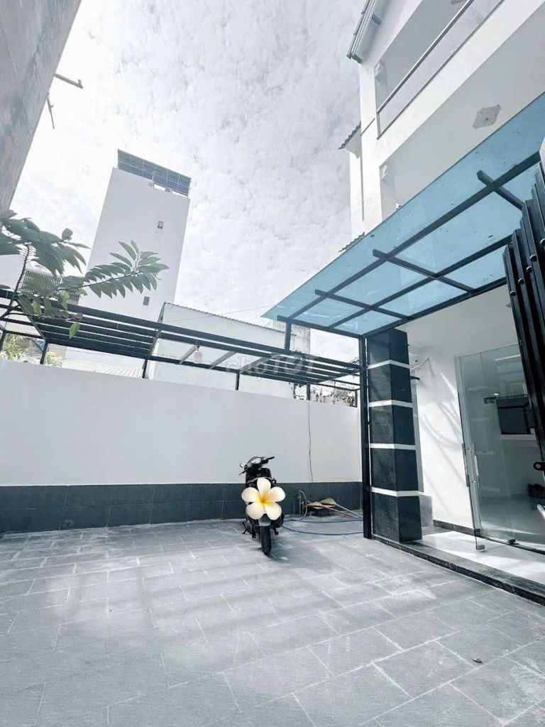 Need to rent a ptth District 12 area 6 x24.1 on the 4th floor. Six floor bedroom 6 ws worth 20 million refrigerators.