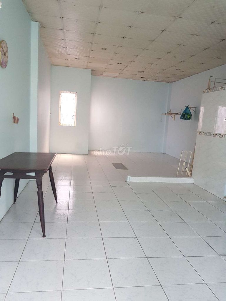Rent the entire first floor.
