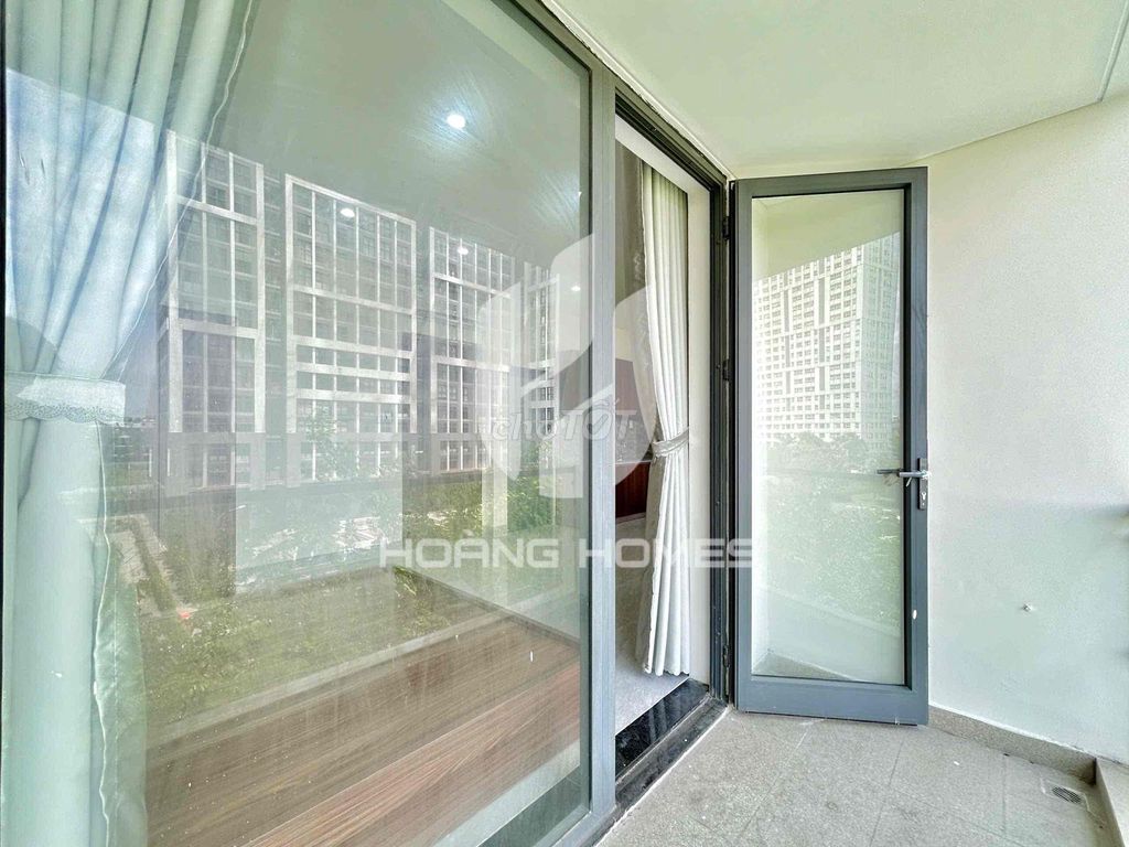 Rent Cát Lái apartment.