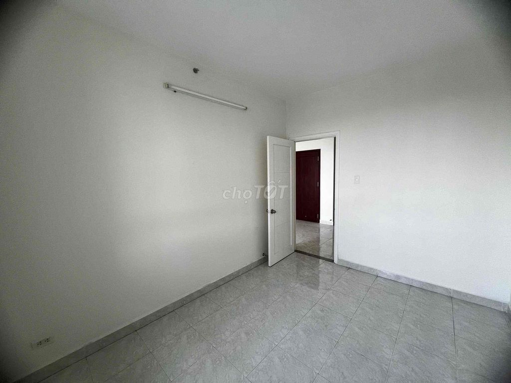 Rent an upper 90 riverside Nguyễn Hữu Cảnh – high level, vie