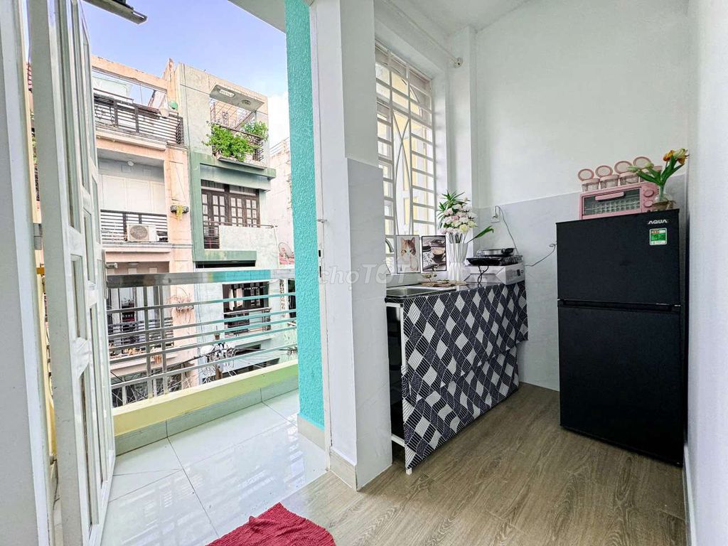 The apartment is one of those bedrooms right in lê văn sỹ.