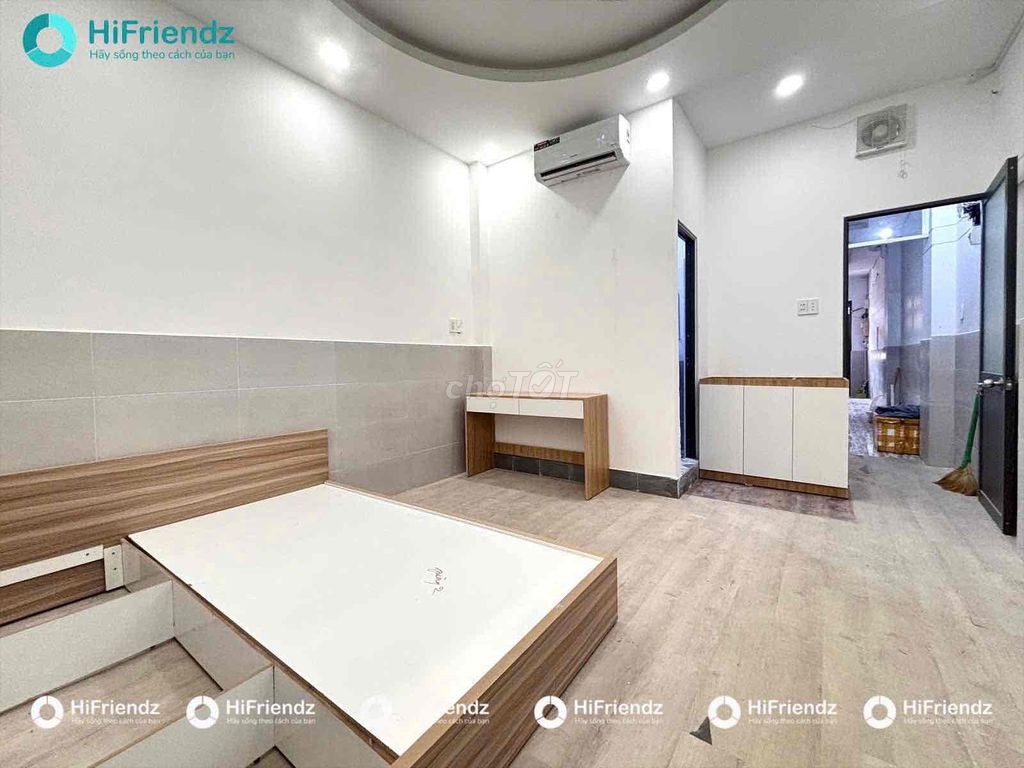 Rent a full interior room - built in the sandshed.