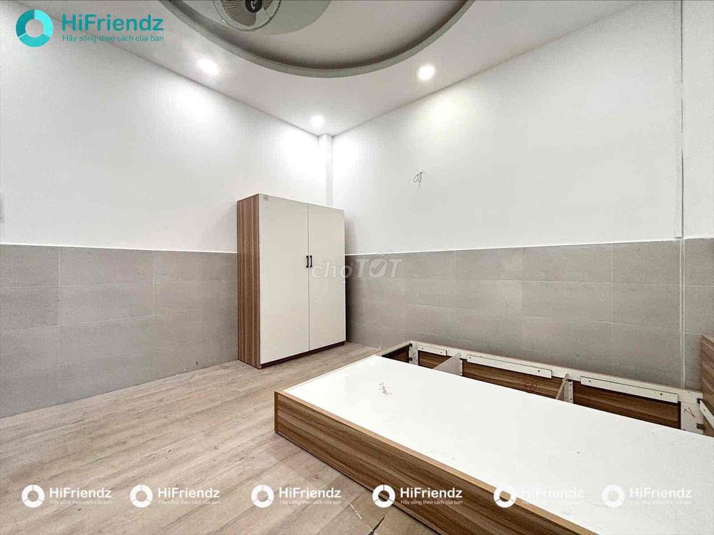 Rent a full interior room - built in the sandshed.