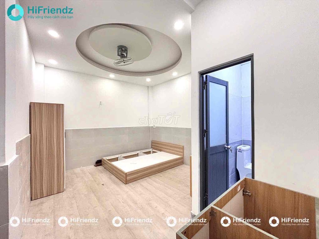 Rent a full interior room - built in the sandshed.