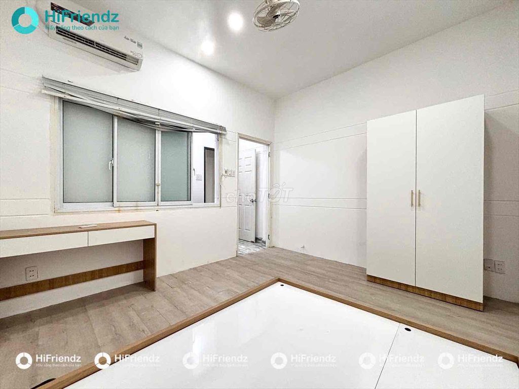 Rent a full interior room - built in the sandshed.