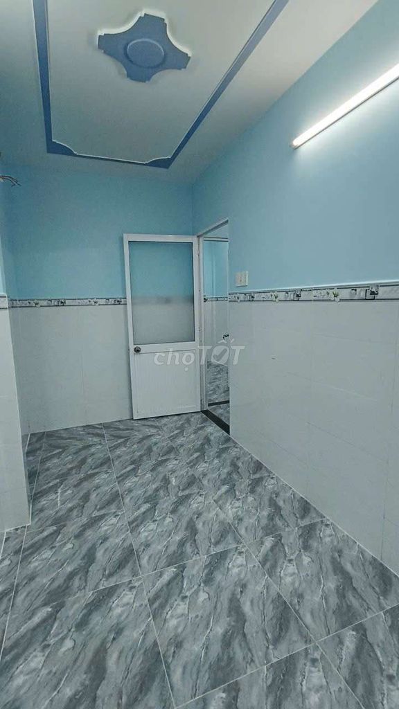 Rent the original house, area uses 72 meters, rent rate 9 million a month.