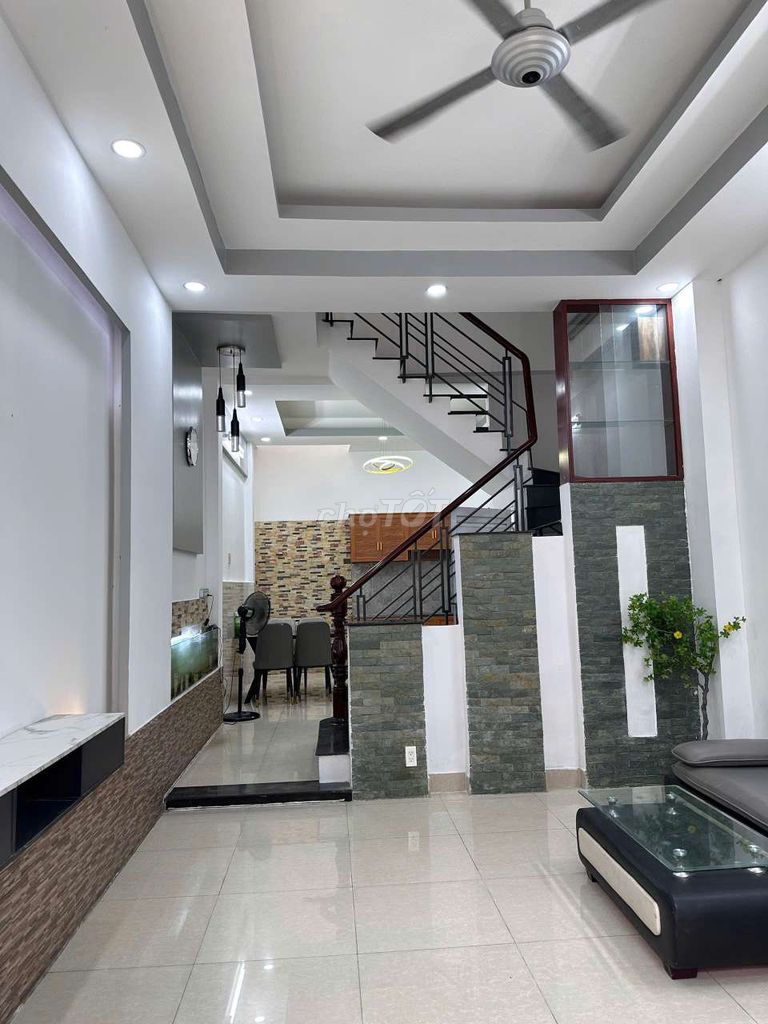 Rent 38 Ao Đôi, Bình Tân, 14 million, 3 bedrooms, full interior.
