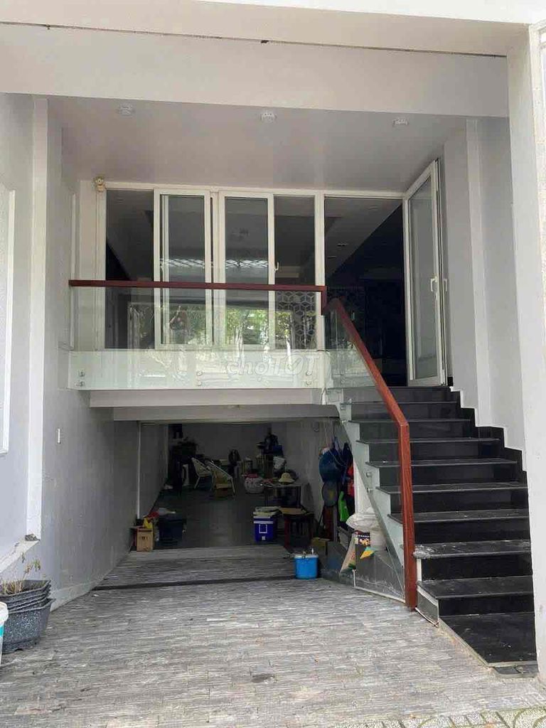 Rent a nice four bedroom - full interior 28 million