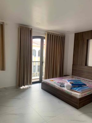 4th floor rent 5 x 12-5 bedroom, 5 toilets-Full interior Senturia N Saigon