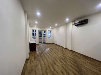 7 story building - elevator - spa, cty, cosmetic