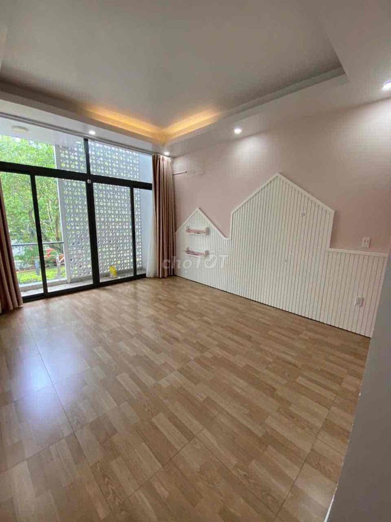 House 1 3 5th floor bedroom 4 x19 m street front number 134 Tân Phong