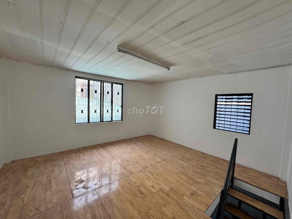 The students' room has super large guards right near the city center.