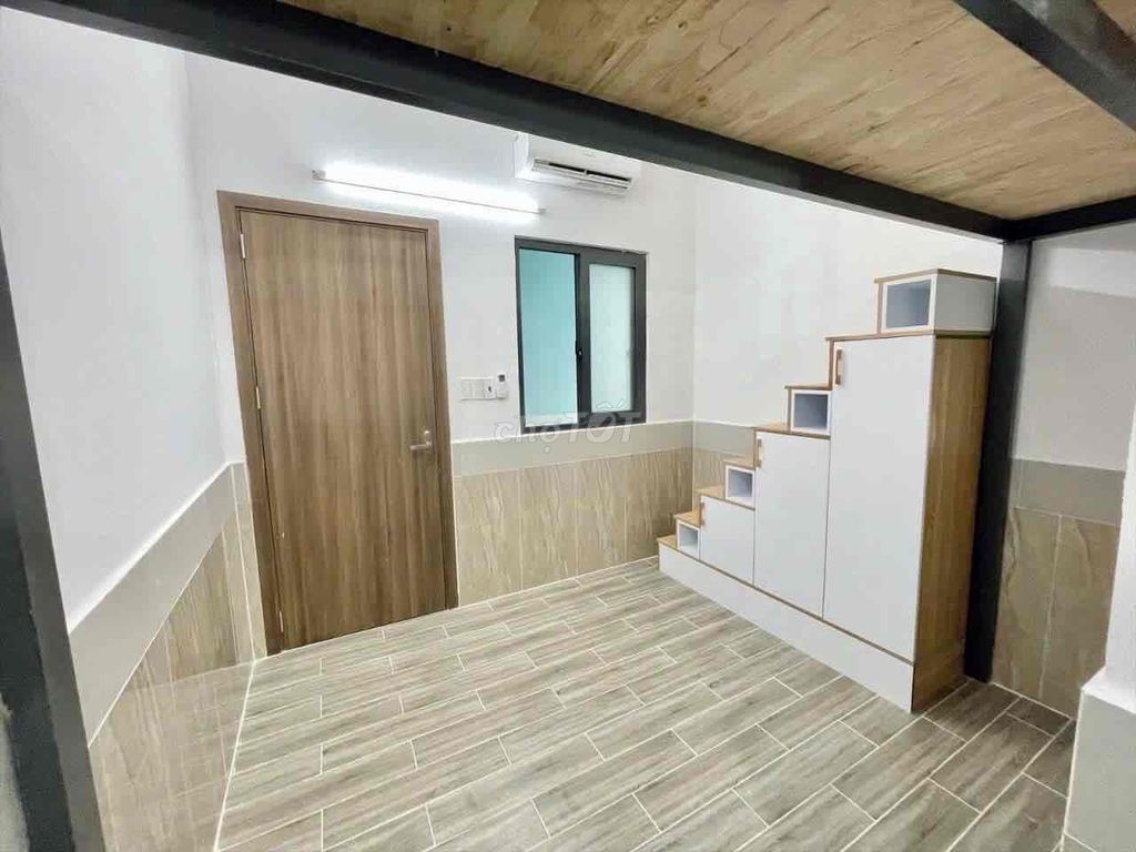 Rent the RAC 30 meters, Mid-Term.