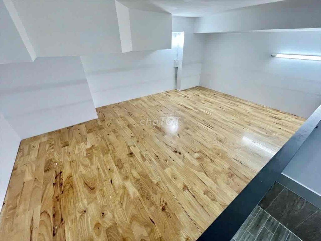 Rent the RAC 30 meters, Mid-Term.