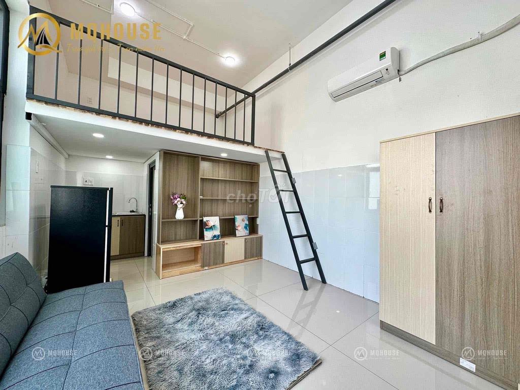 Rent the room 500 yards from the Red Eagle.