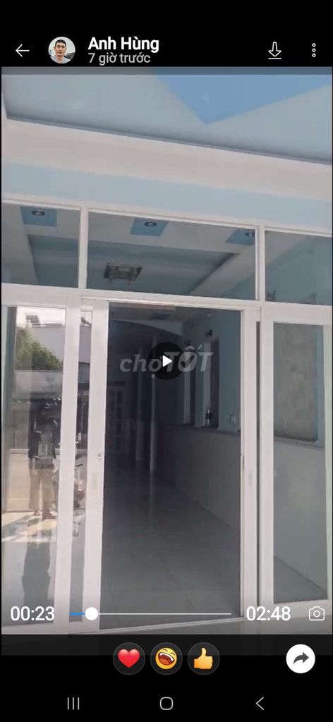 It's the owner who rents the front house on Lê Thị Hà.