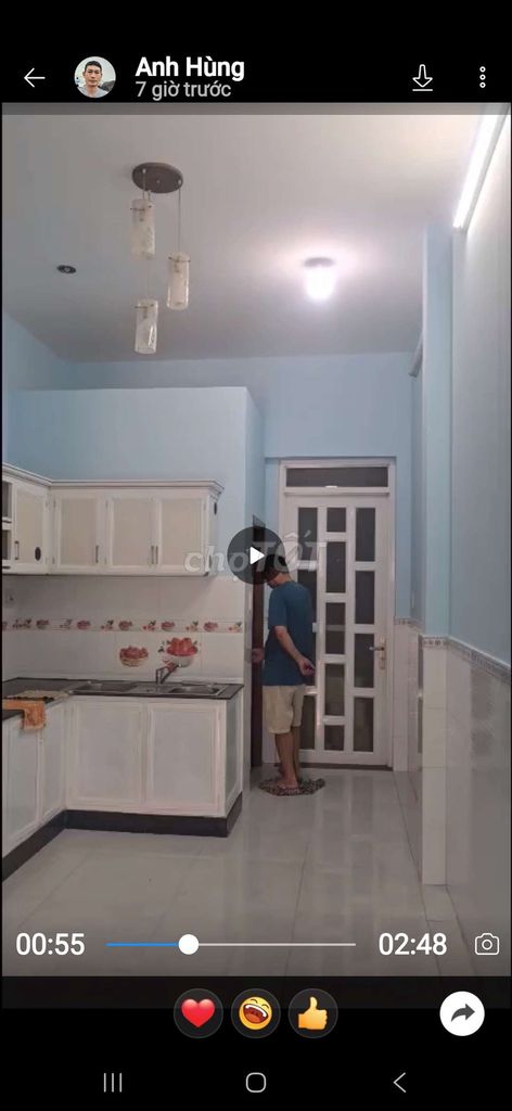 It's the owner who rents the front house on Lê Thị Hà.