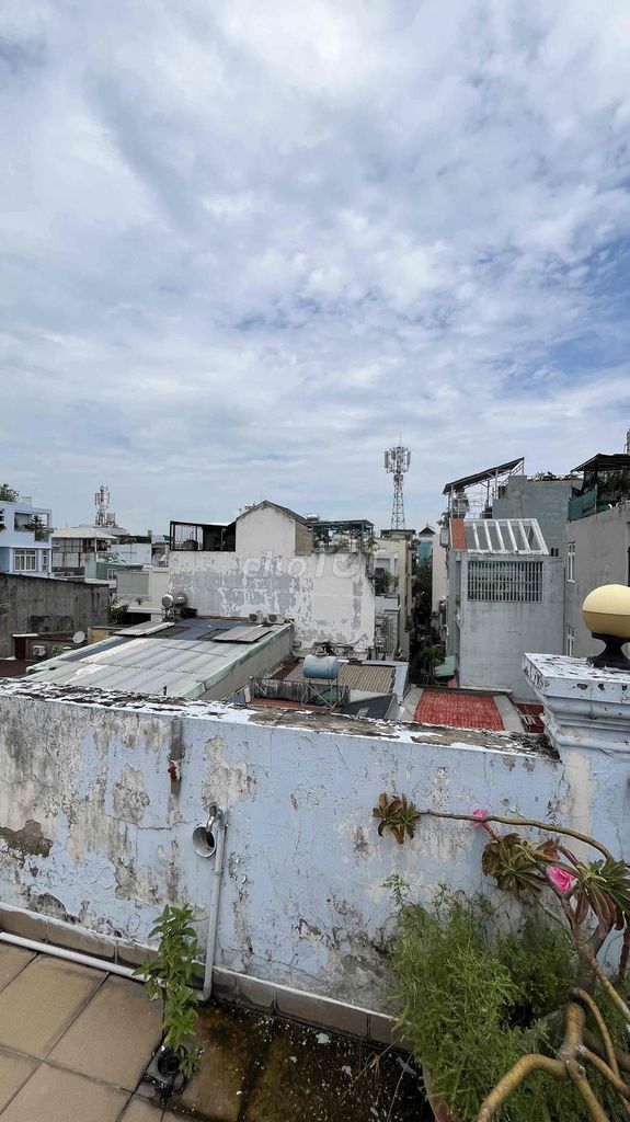 Next to Cx Bắc Hải for rent at gd - 4 M x 10 M - 2 bedroom 3 toilet - 10 million