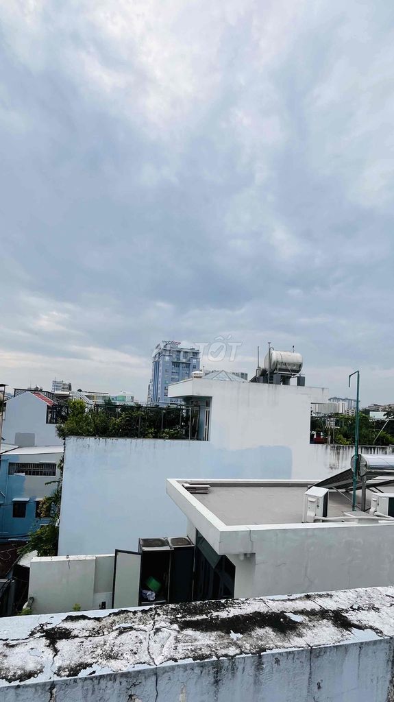 Next to Cx Bắc Hải for rent at gd - 4 M x 10 M - 2 bedroom 3 toilet - 10 million