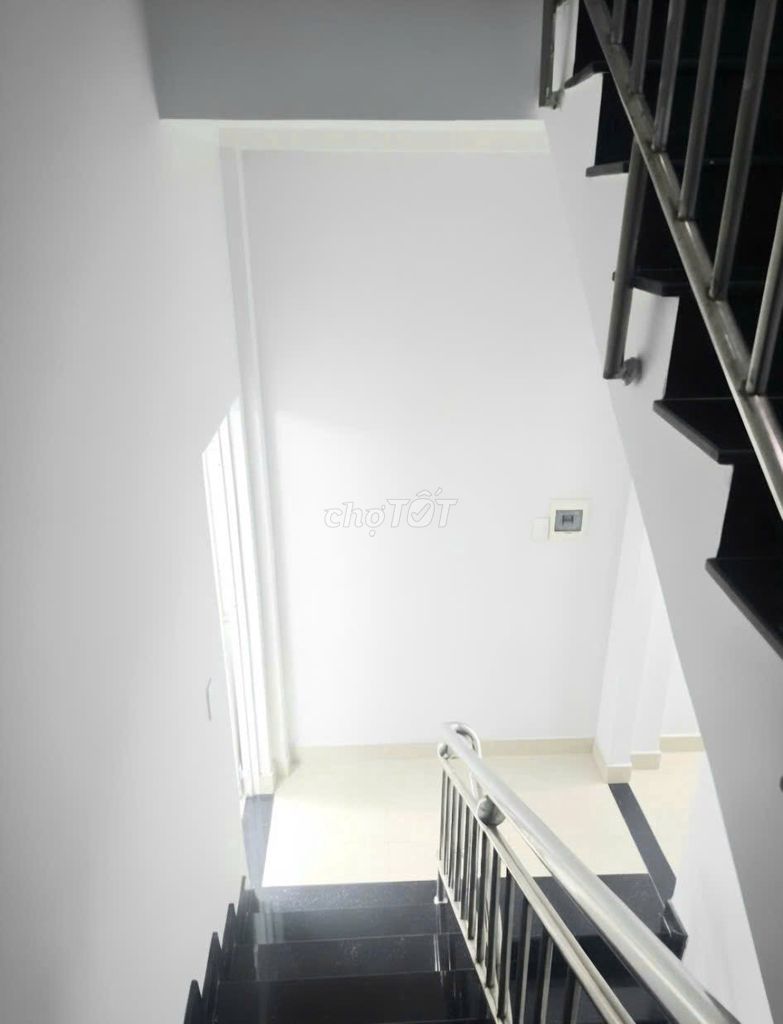 Renting the main home, 266/37 8th street P.Linh Xuân, Tp.hm.