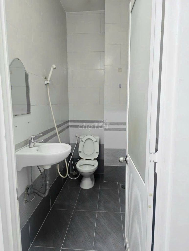 Renting the main home, 266/37 8th street P.Linh Xuân, Tp.hm.