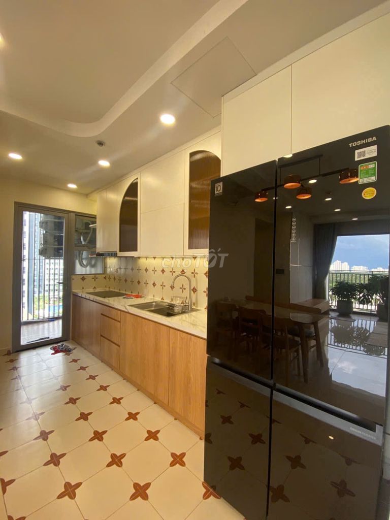 Celesta Rise-3 bedroom 106 M only 19 million a month.
