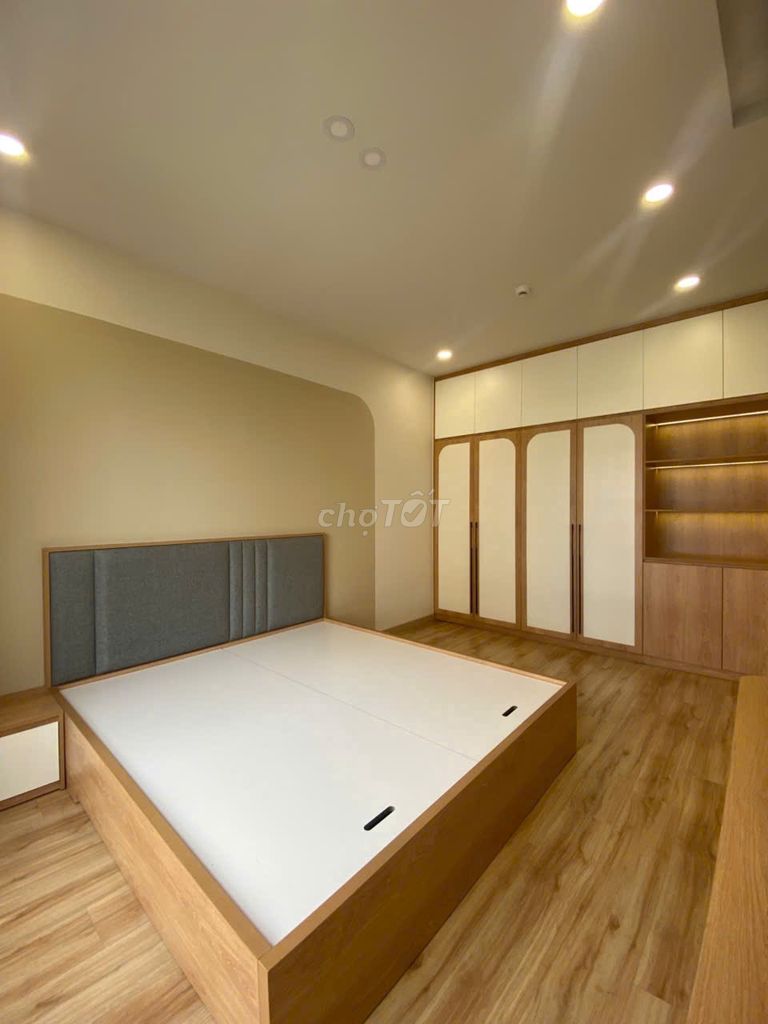 Celesta Rise-3 bedroom 106 M only 19 million a month.