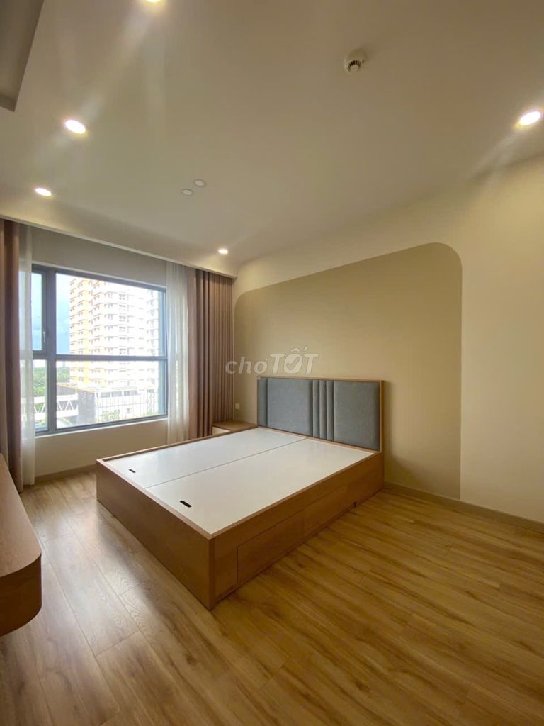 Celesta Rise-3 bedroom 106 M only 19 million a month.