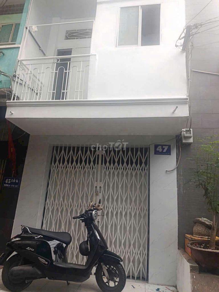 3 rooms in the Lavel