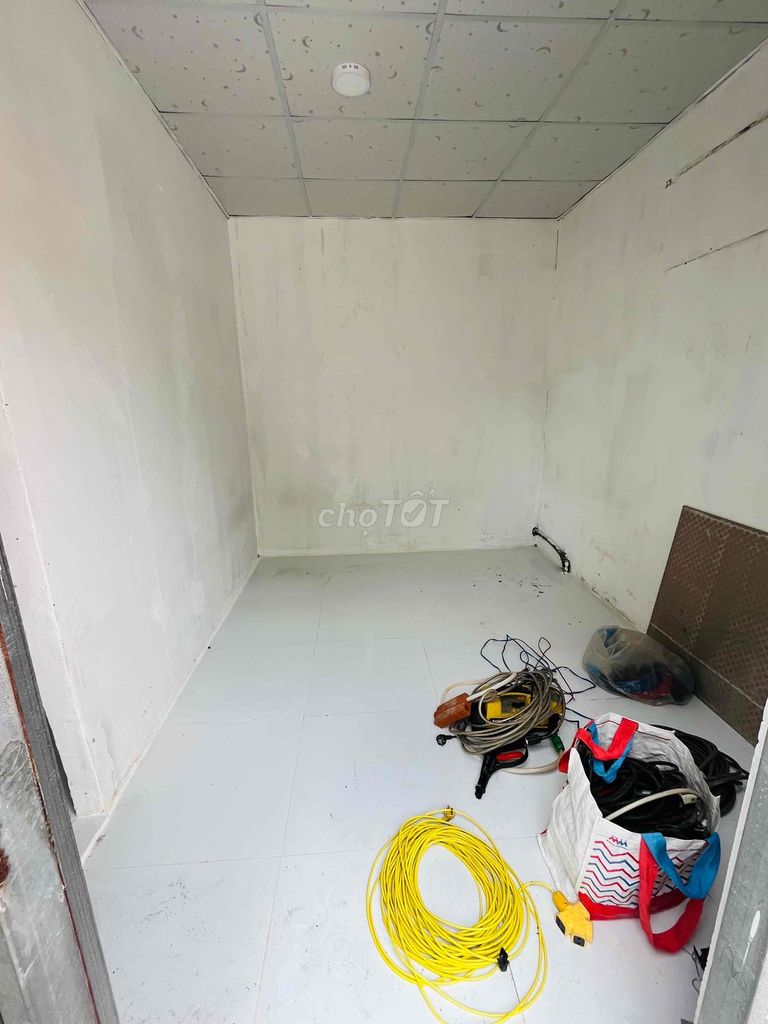 Rent the entire building about 36 meters near the United States Hospital Thủ Đức, Go on Security