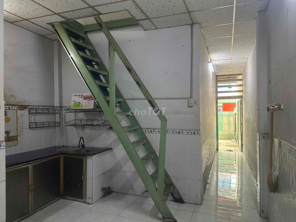 Rent three bedrooms 11 Trường Thọ.6 million a month.