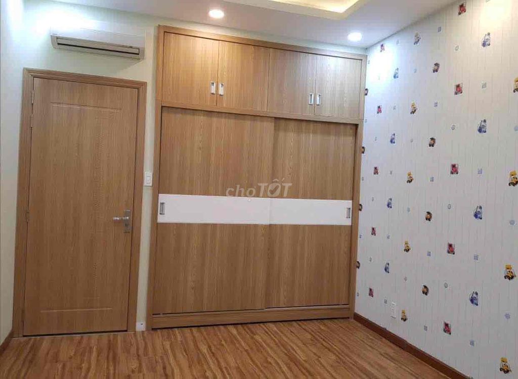 Let's rent Thạnh Lộc cash the area of 210 x14 meters 2 car floors