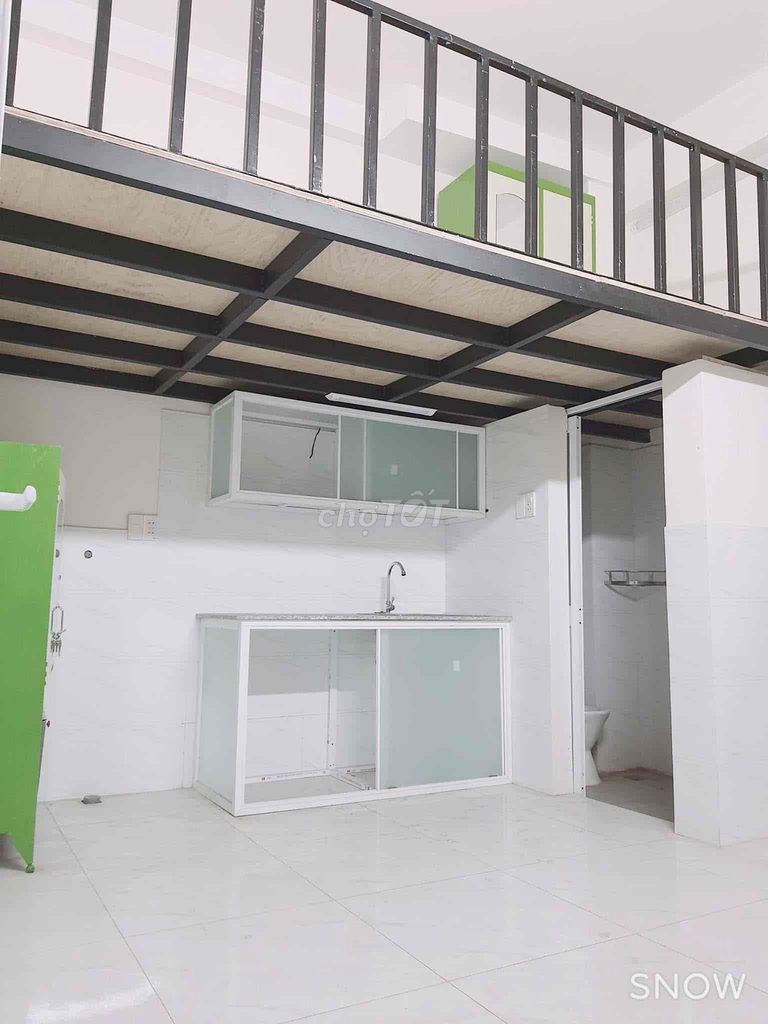 Rent the balcony, there's a guard in the safe apartment. It's your fault, boss.