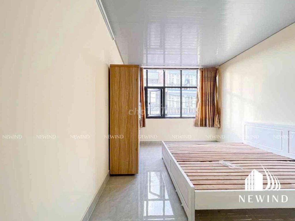 Tell Zhang to plan a new bedroom 100% right away. Family records close to tdt University.