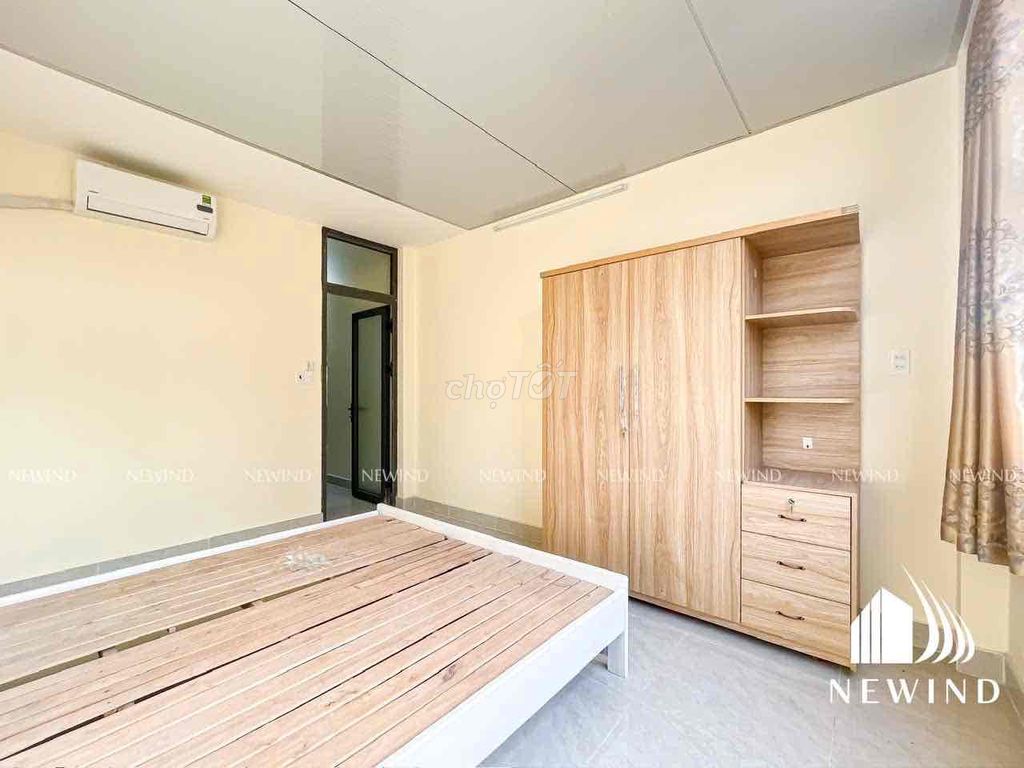 Tell Zhang to plan a new bedroom 100% right away. Family records close to tdt University.