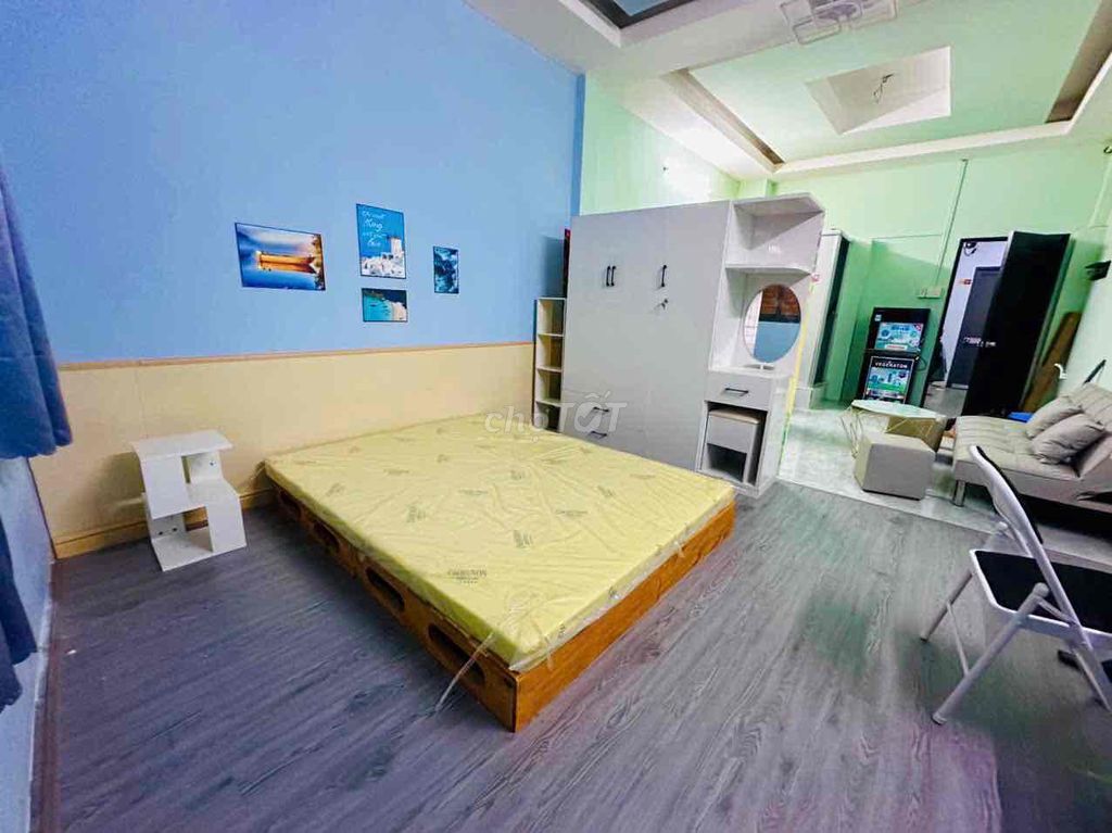 Rent a mini apartment in front of Trần Hưng Đạo