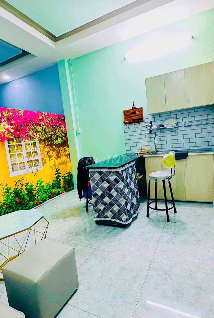Rent a mini apartment in front of Trần Hưng Đạo