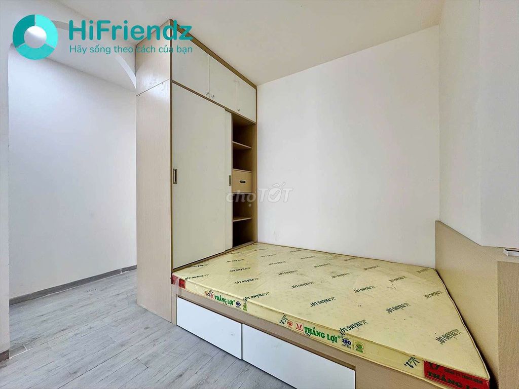 Rent the balcony apartment - full interior, almost extended