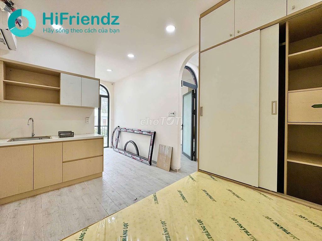 Rent the balcony apartment - full interior, almost extended