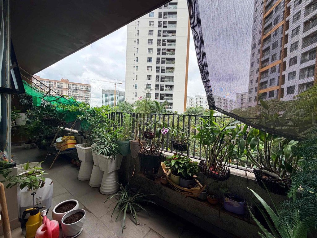 Rent the apartment of Mizuki Park, full interior. For $1.6 million.
